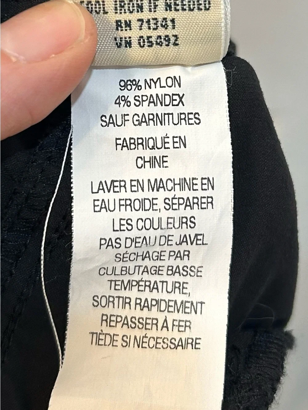 LL BEAN Comfort Trail Pants Black Women’s 10 Pet. UPF 50 Hiking Sun Smart Cargo